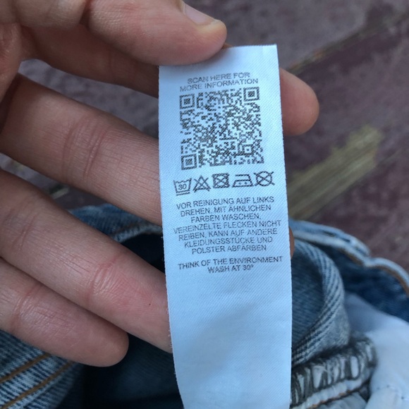 ASOS Denim Comfort Mom Shorts Midwash Blue Rolled Hem 100% Cotton Size 6 - Picture 5 of 8